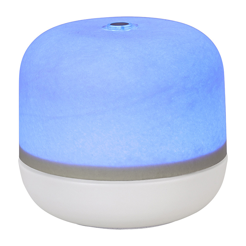 Ноќна LED светилка инспирирана од лунарната површина